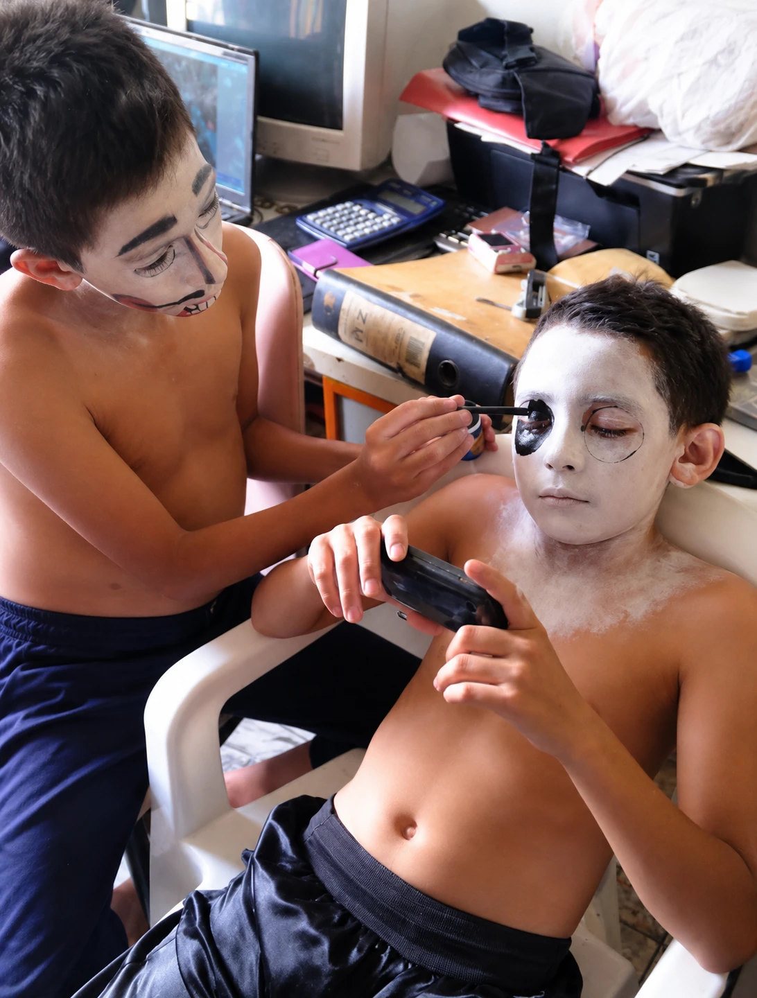 Proceso de preparación teatral durante la participación del Grupo Teatral La Semilla en 2015